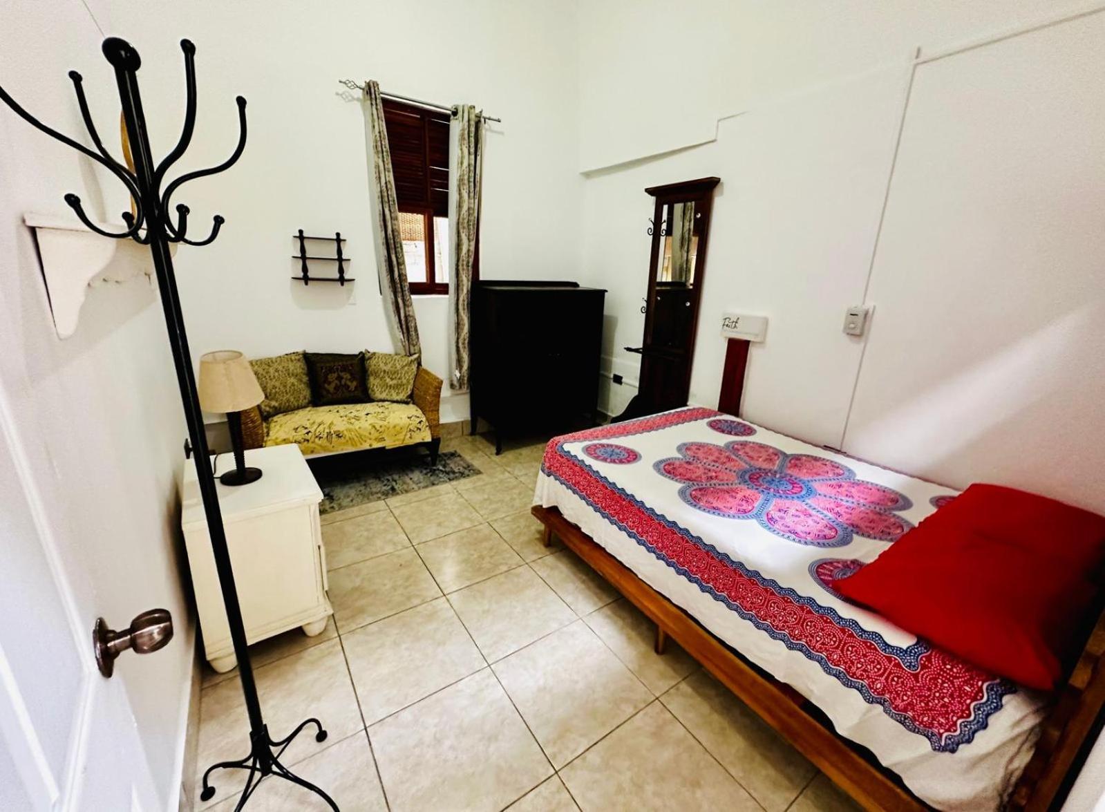Casa Yoly Hostel Granada Luaran gambar