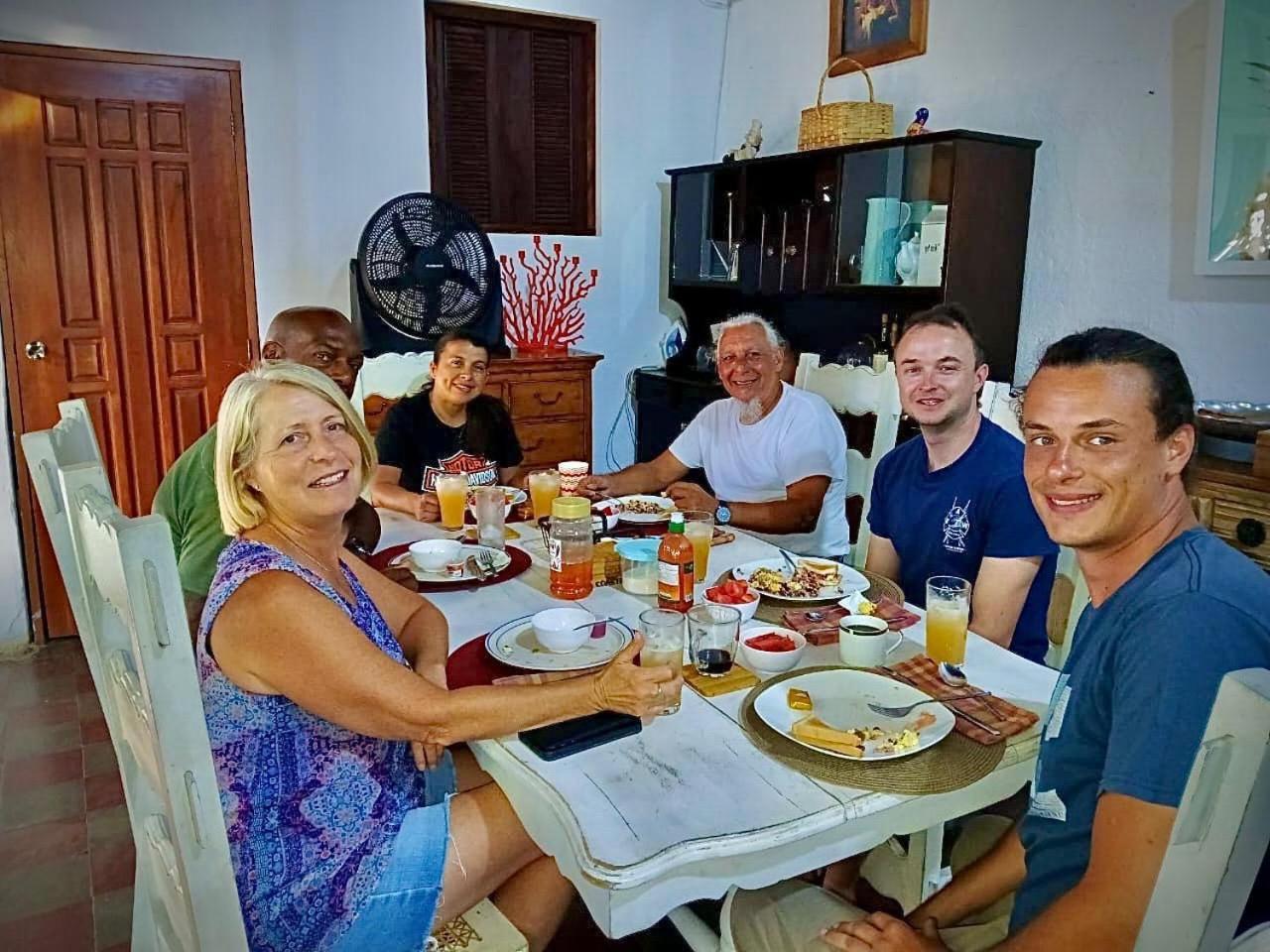 Casa Yoly Hostel Granada Luaran gambar